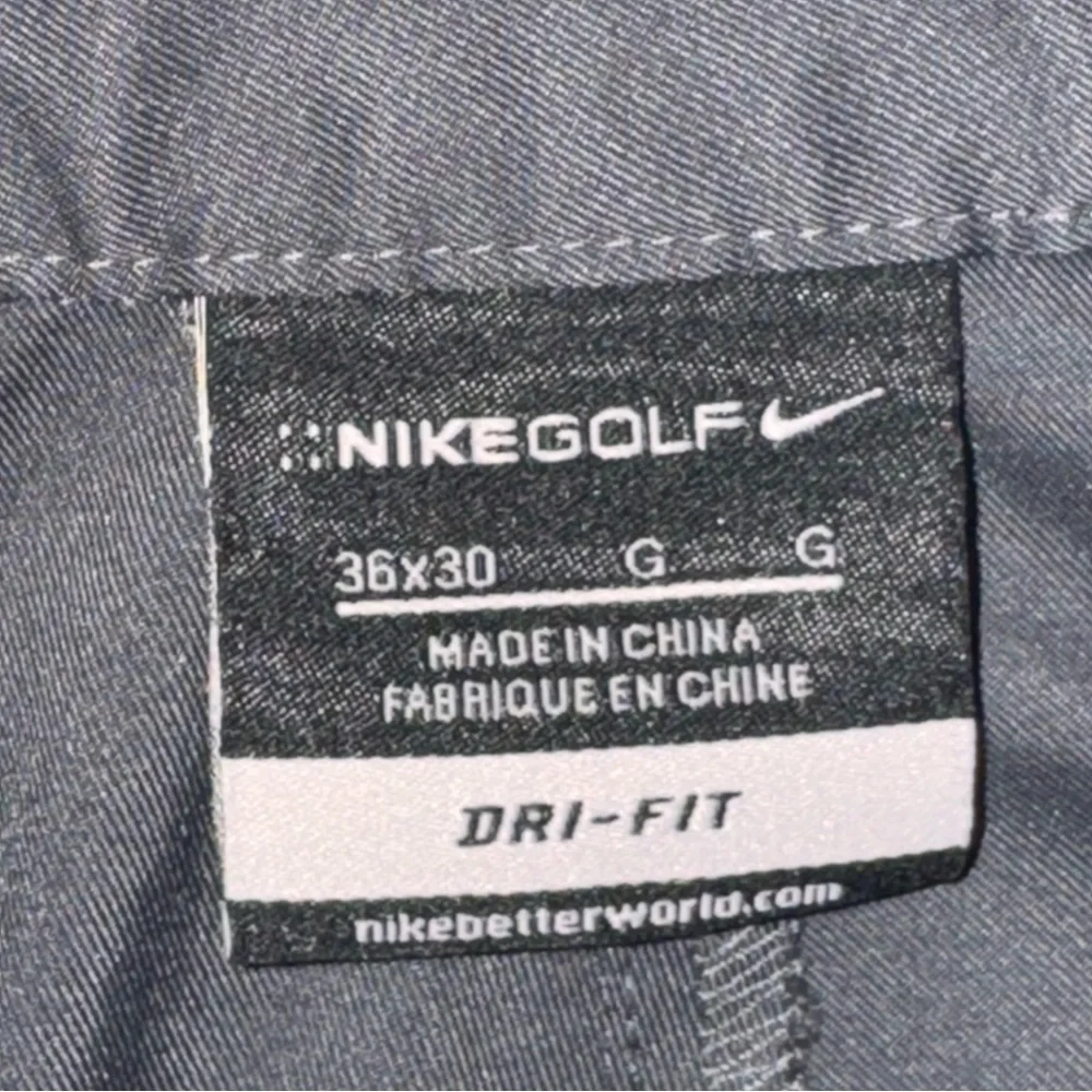 Nike men’s gray